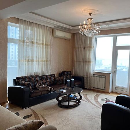 Sea View Couple Apartmant At Boulvard,Near Nizami Street Apartment Баку Екстериор снимка