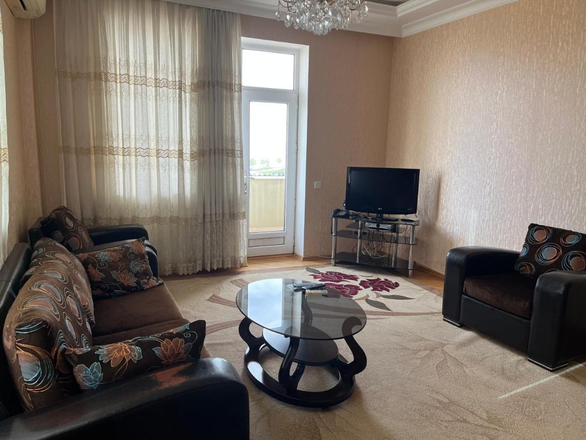 Sea View Couple Apartmant At Boulvard,Near Nizami Street Apartment Баку Екстериор снимка