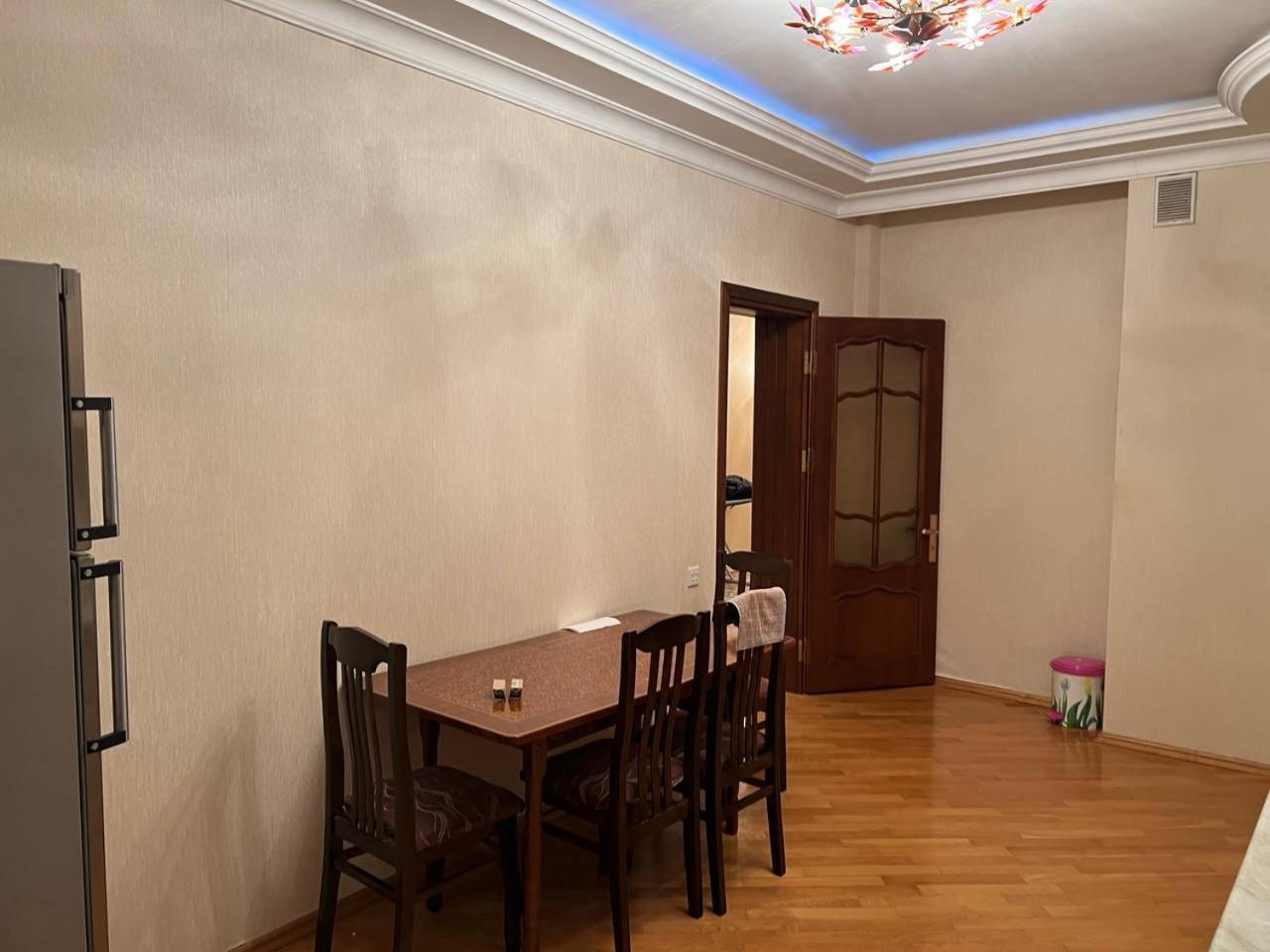 Sea View Couple Apartmant At Boulvard,Near Nizami Street Apartment Баку Екстериор снимка